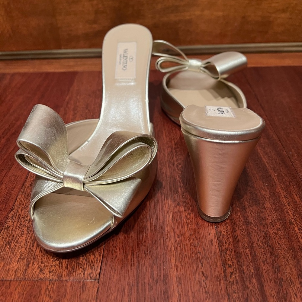 New Valentino Bow Heels